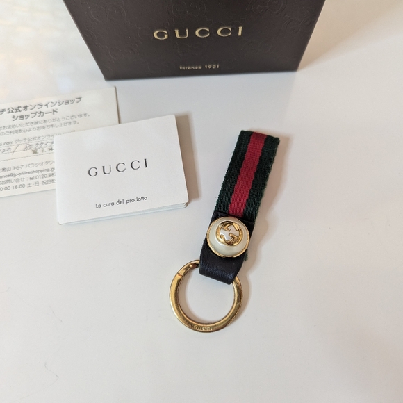 Gucci Sherry Lined Pearl GG keychain - Picture 5 of 16